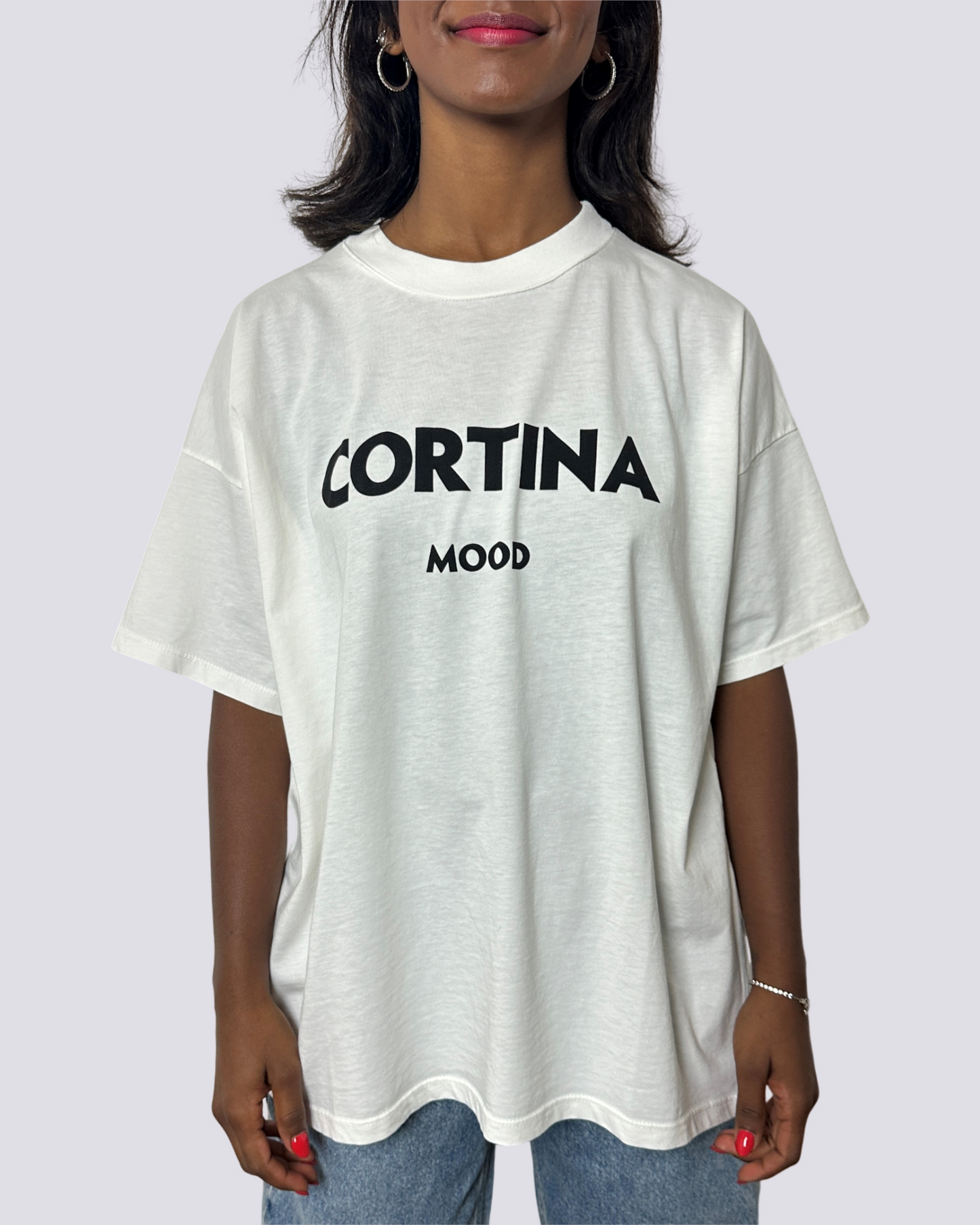 T-shirt over Cortina